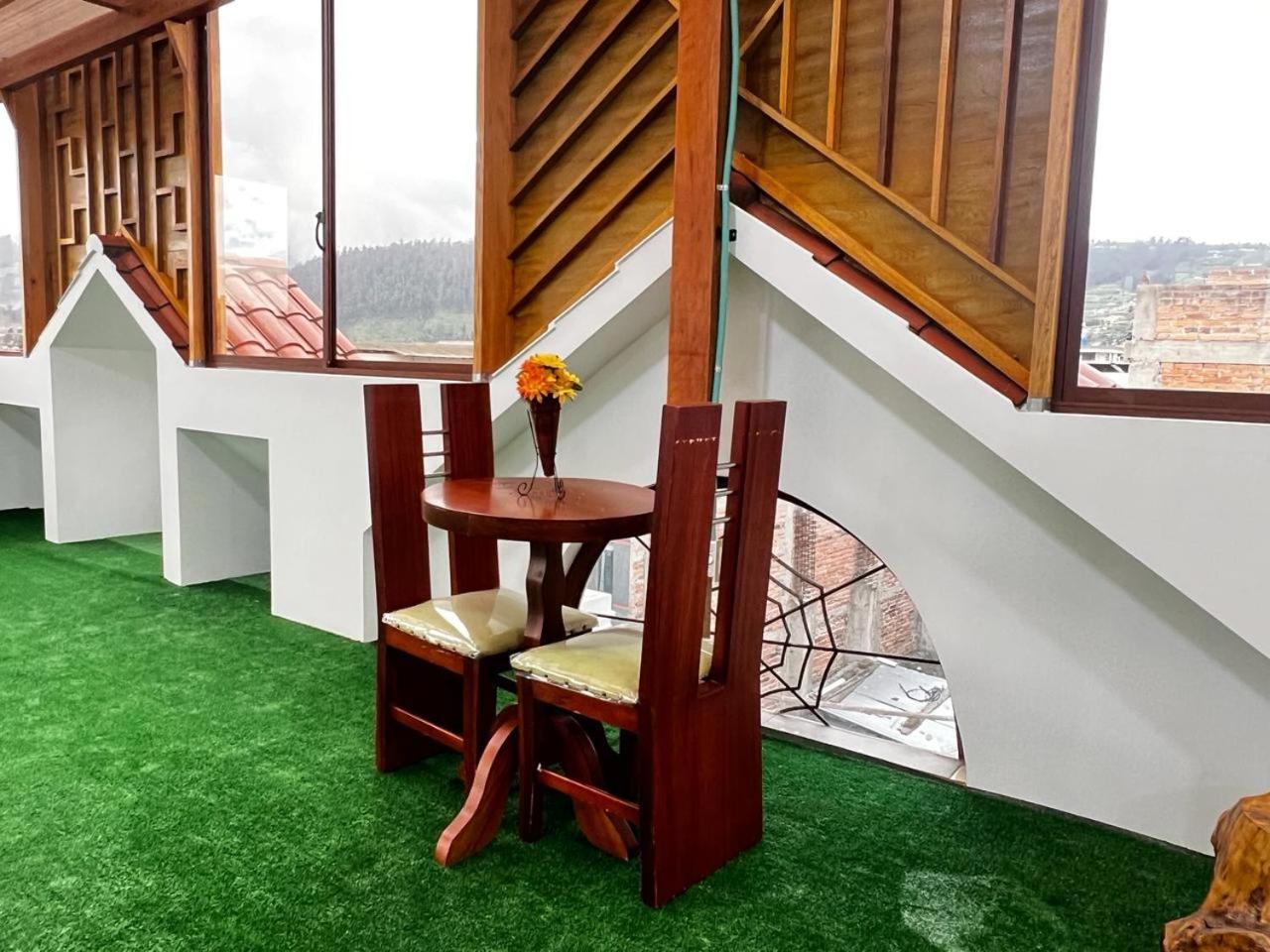 Hostal Arauco Otavalo Exterior foto
